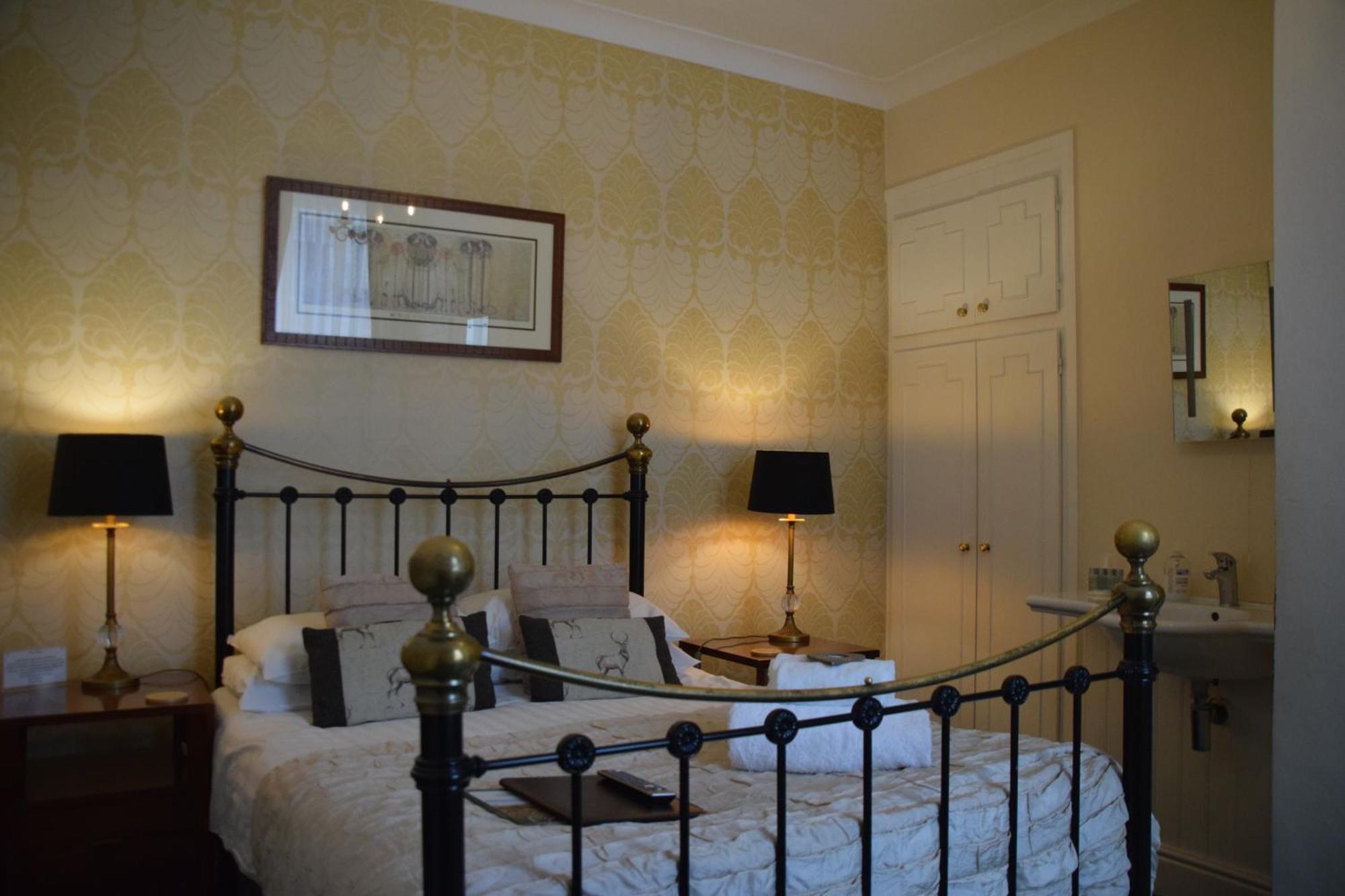 Arden House Hotel Harrogate Exterior photo